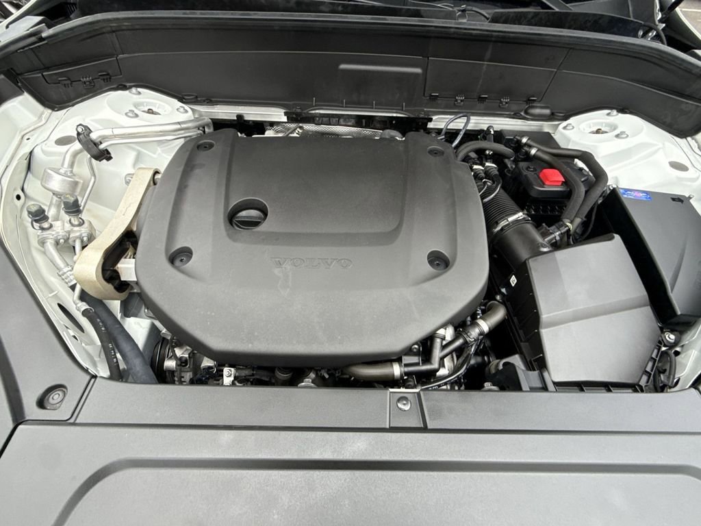 Used 2024 Volvo XC90 B6 Ultimate w/ Protection Package image 29