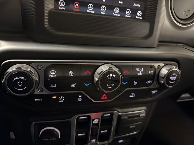 Used 2023 Jeep Wrangler Unlimited Sport AWD/4WD image 21