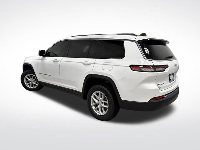 Used 2023 Jeep Grand Cherokee L Laredo image 3