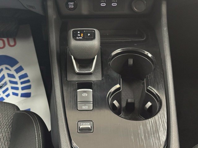 Used 2024 Nissan Rogue SV FWD image 18