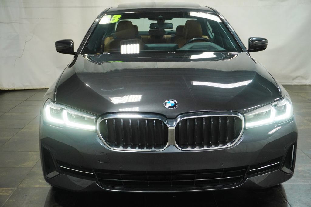 Used 2023 BMW 530i xDrive w/ Premium Package AWD/4WD image 8