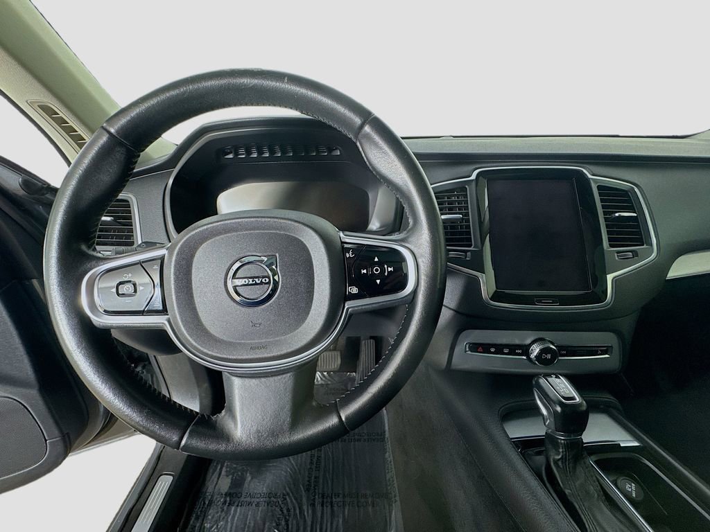 Used 2016 Volvo XC90 T6 Momentum w/ Vision Package AWD/4WD image 13