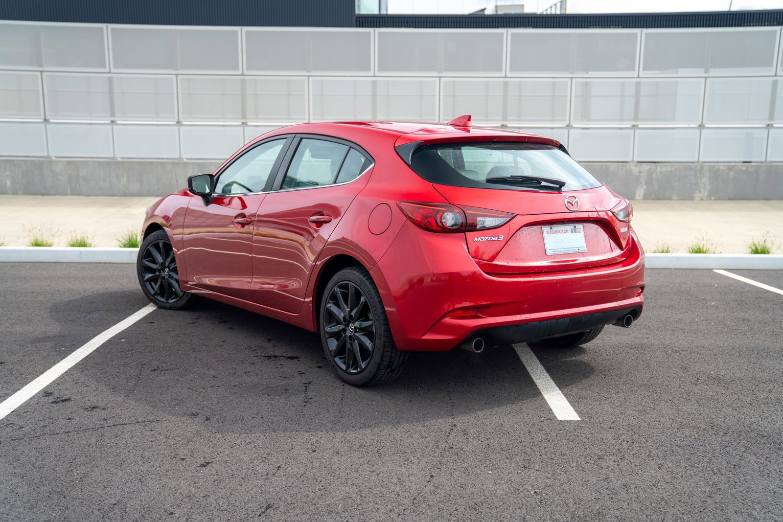 Used 2017 MAZDA MAZDA3 Grand Touring image 3