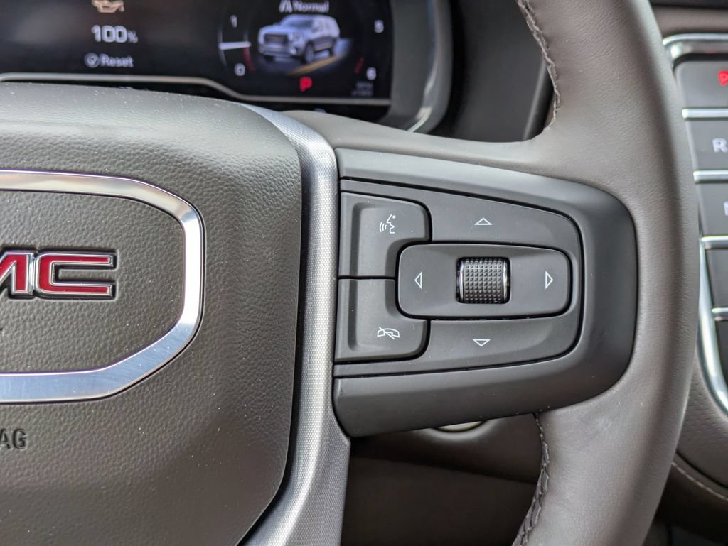 Used 2024 GMC Yukon SLT w/ SLT Luxury Package RWD image 27