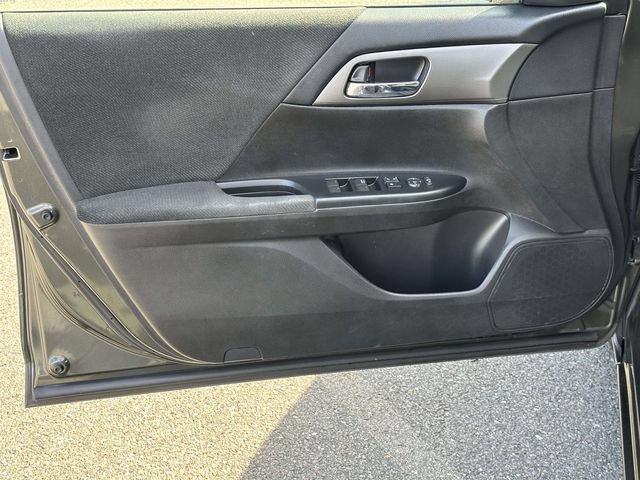 Used 2013 Honda Accord LX image 13