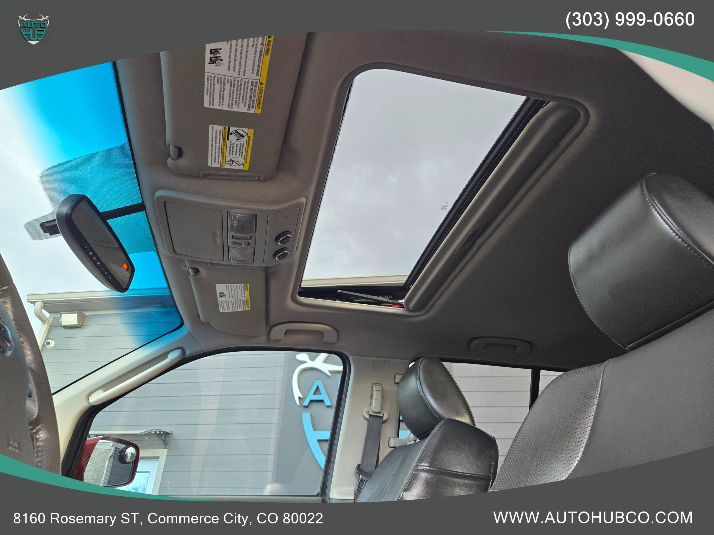 Used 2011 Nissan Pathfinder LE image 25