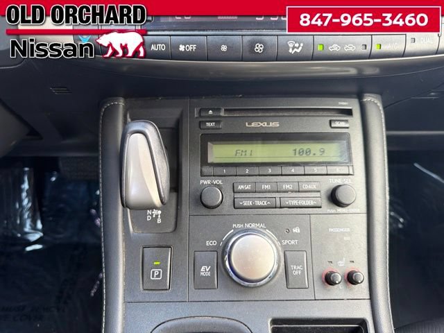 Used 2015 Lexus CT 200h w/ Seat Comfort Package FWD image 17