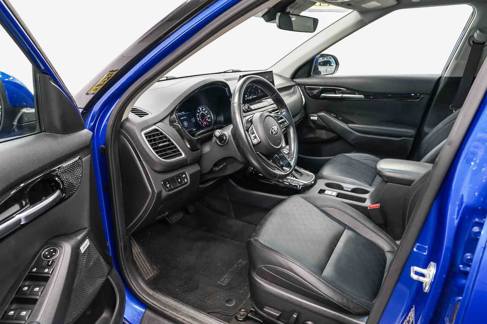 Used 2021 Kia Seltos SX w/ SX Sunroof Package AWD/4WD image 18