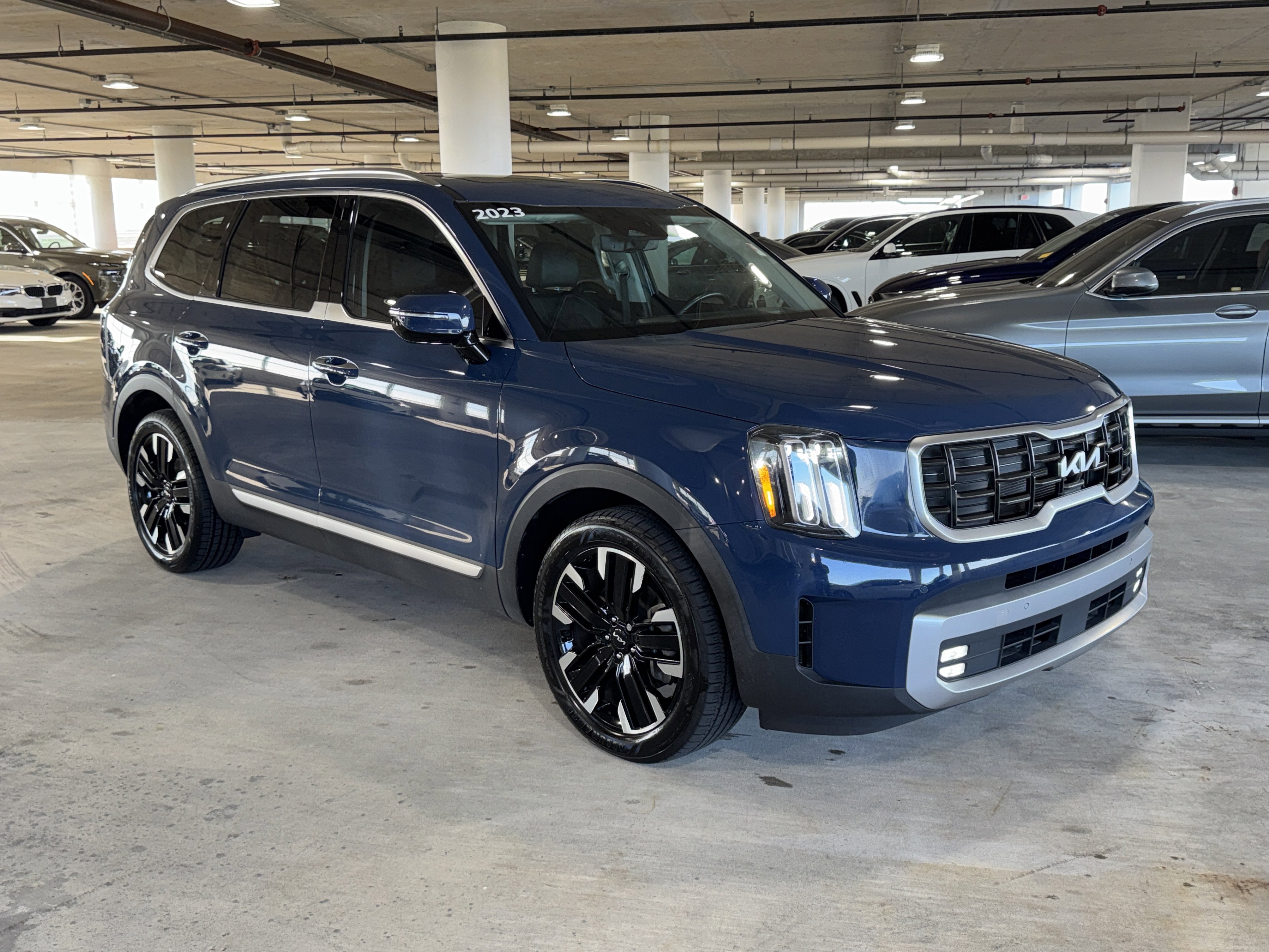 Used 2023 Kia Telluride SX Prestige image 2