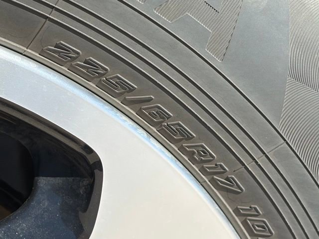 Used 2024 Subaru Outback Premium image 7