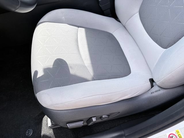 Used 2019 Toyota RAV4 XLE w/ Convenience Package AWD/4WD image 10