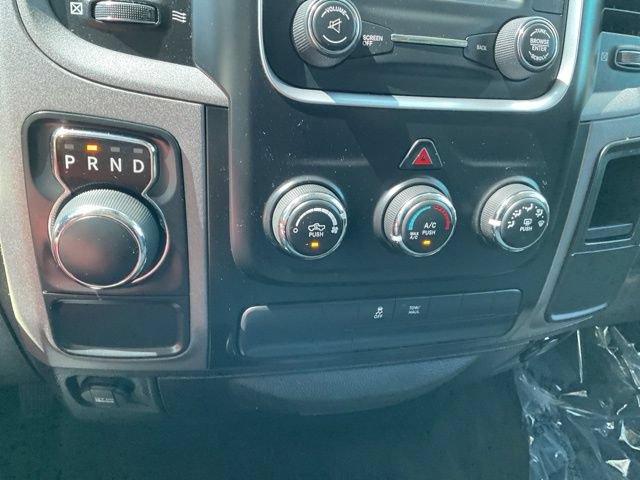 Used 2015 RAM 1500 Express RWD image 18