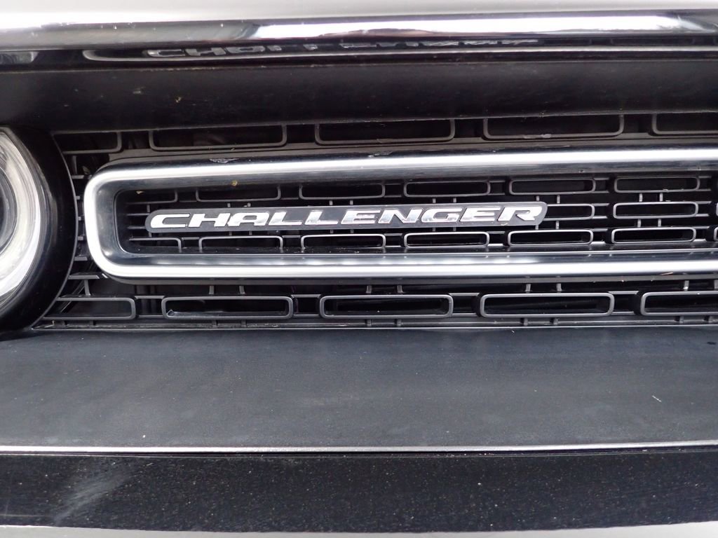Used 2018 Dodge Challenger GT image 8