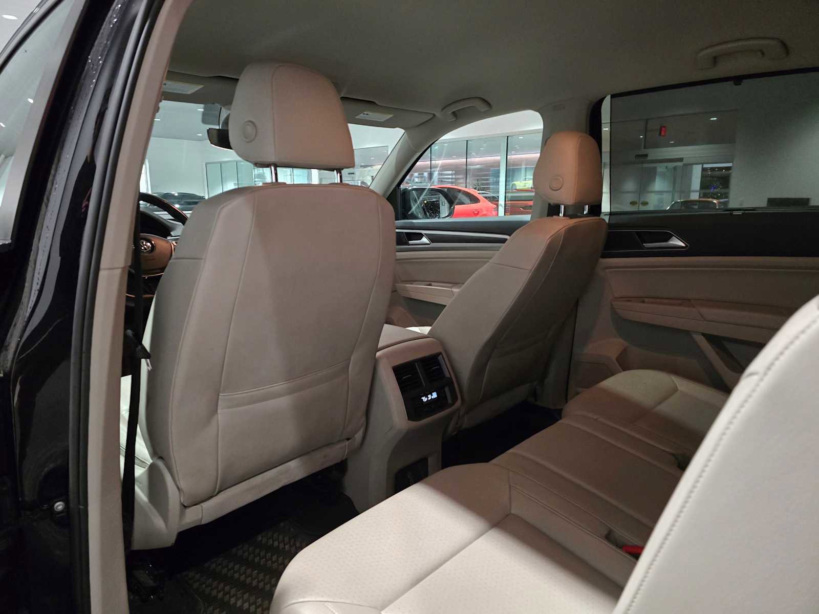 Used 2018 Volkswagen Atlas SE image 22