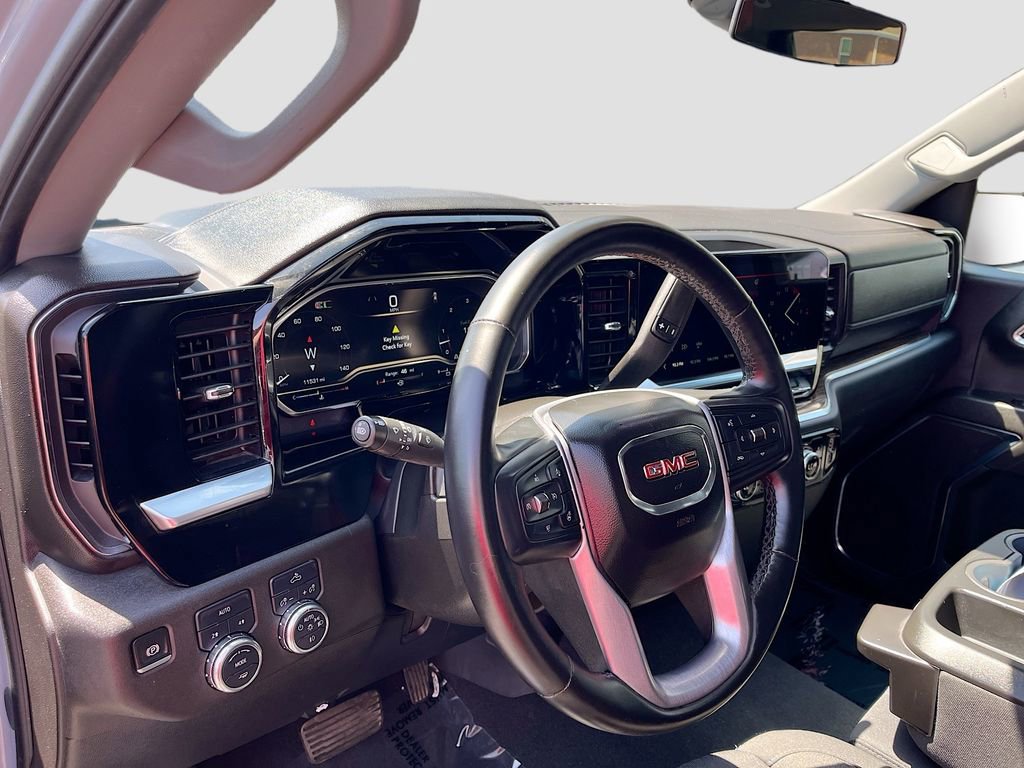 Used 2024 GMC Sierra 1500 Elevation image 9