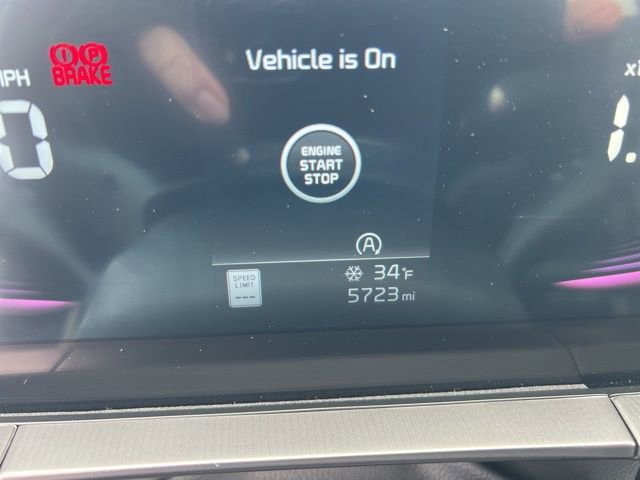 Certified 2025 Kia Telluride S image 13