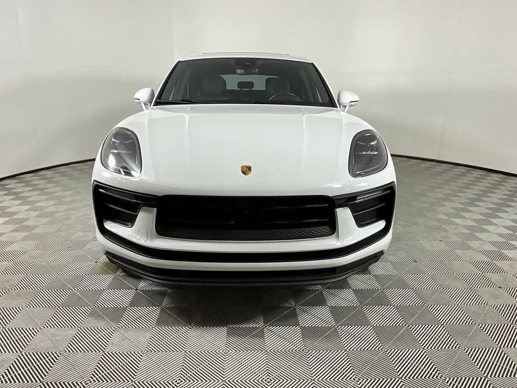 Used 2022 Porsche Macan AWD/4WD image 7