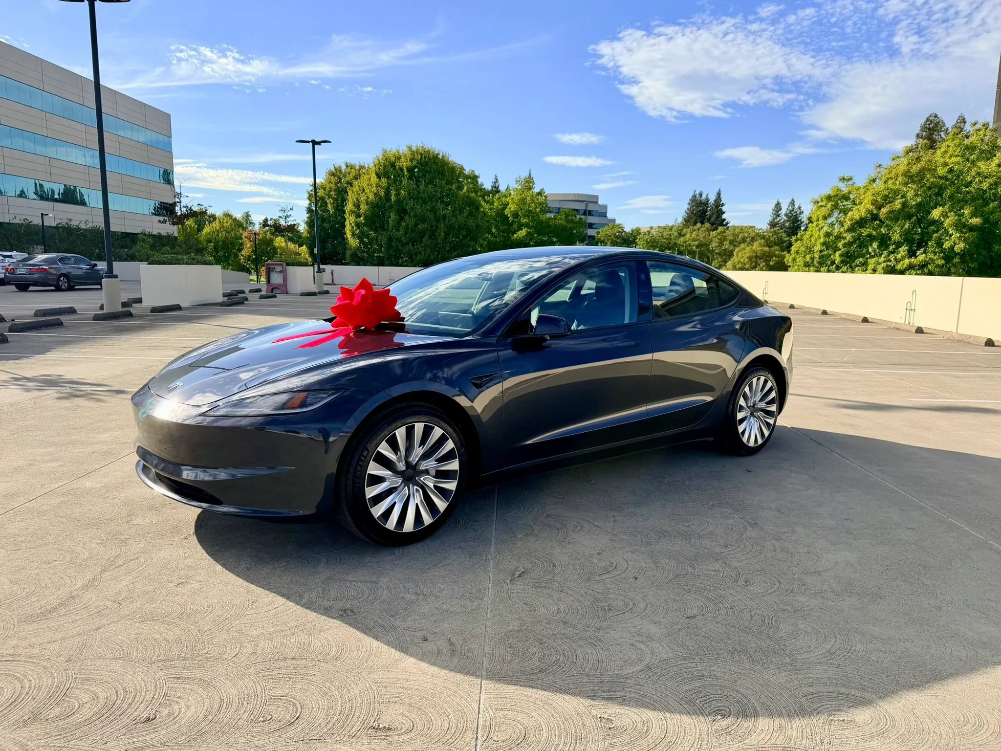 Used 2025 Tesla Model 3 Long Range RWD image 11