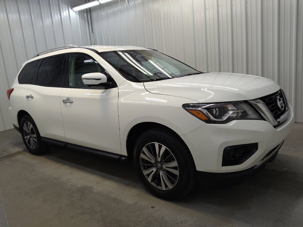 Used 2017 Nissan Pathfinder SL AWD/4WD image 11