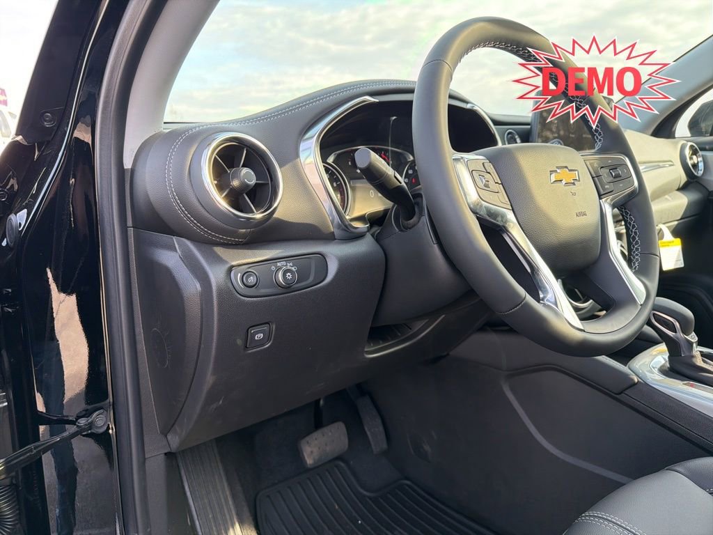 New 2026 Chevrolet Blazer LT w/ LPO, Black Sport Package image 14