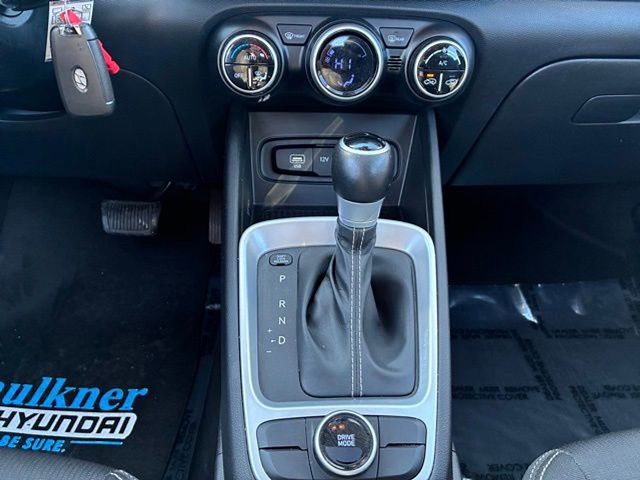 Certified 2023 Hyundai Venue SEL w/ Cargo Package image 16