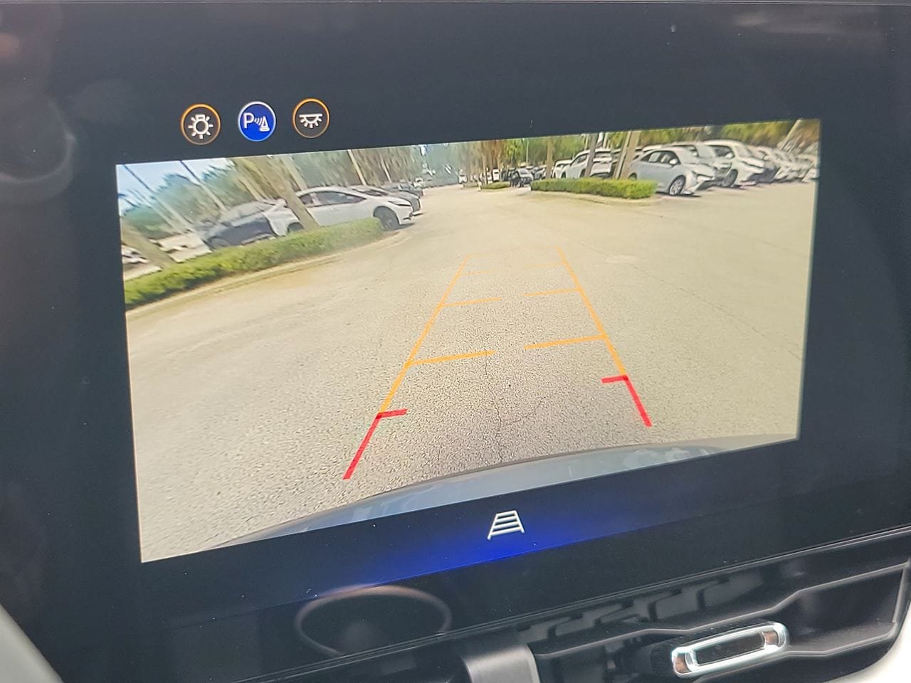 Used 2026 Chevrolet Equinox LT FWD image 24
