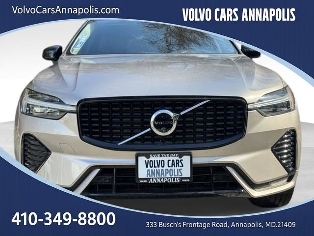 Certified 2025 Volvo XC60 B5 Plus image 3