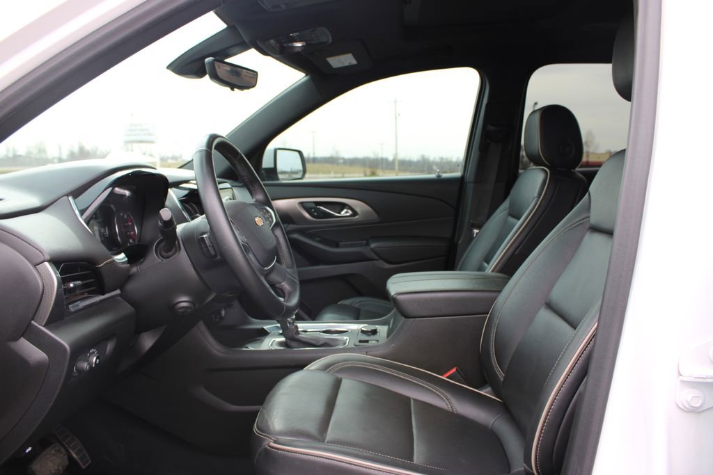 Used 2023 Chevrolet Traverse Premier AWD/4WD image 22
