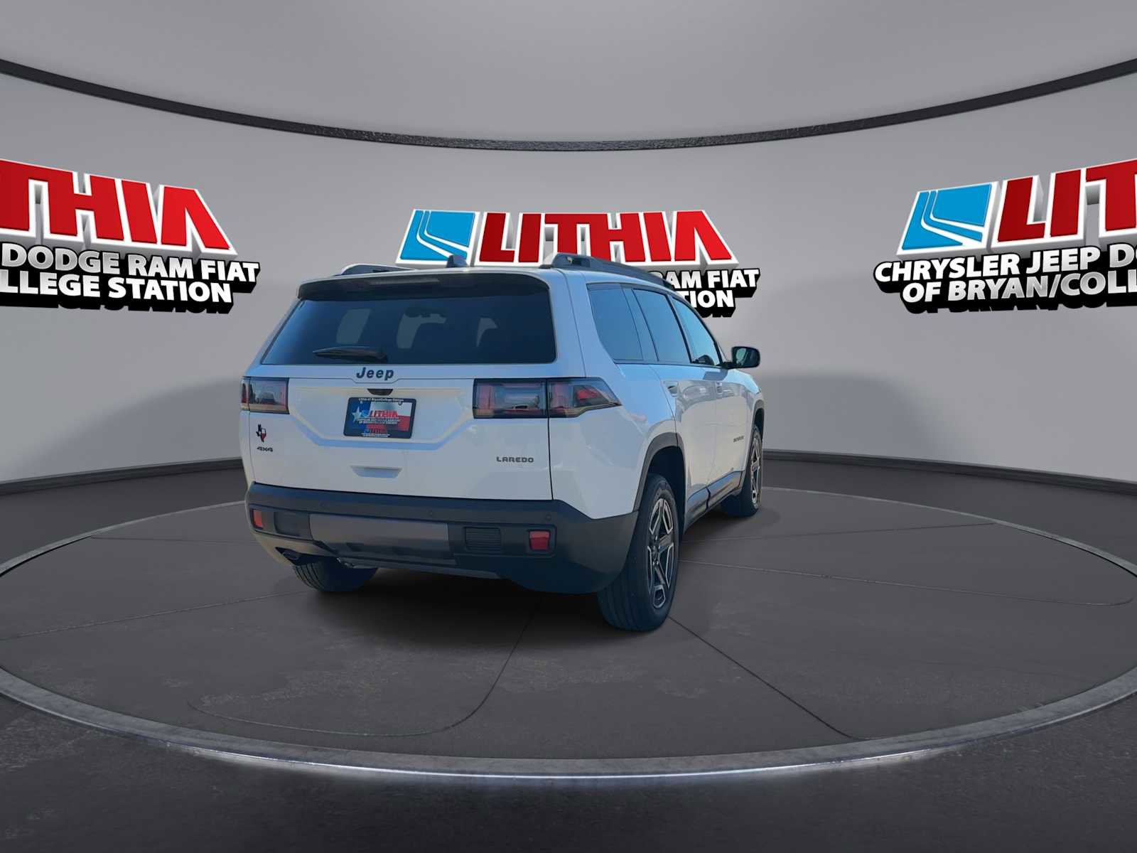 New 2026 Jeep Cherokee Laredo image 7