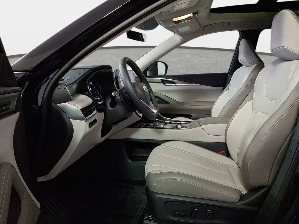 Certified 2026 INFINITI QX60 Pure w/ Cargo Package image 12