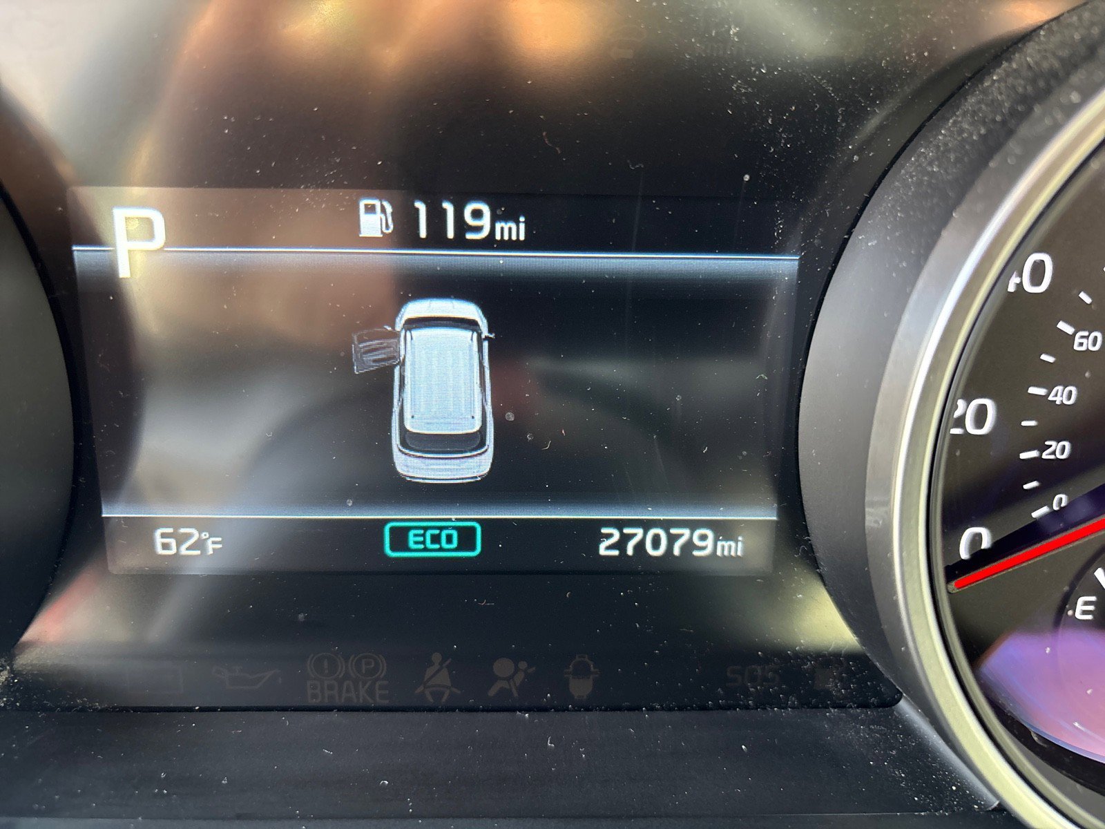 Used 2024 Kia Carnival LX image 12