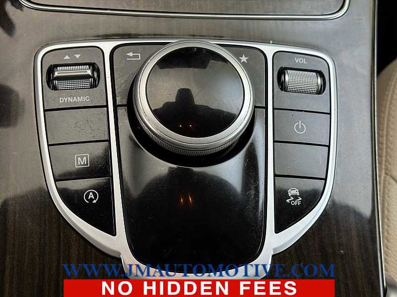 Used 2019 Mercedes-Benz GLC 300 4MATIC image 33