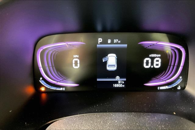 Used 2025 Kia Soul LX w/ LX Technology Package FWD image 10