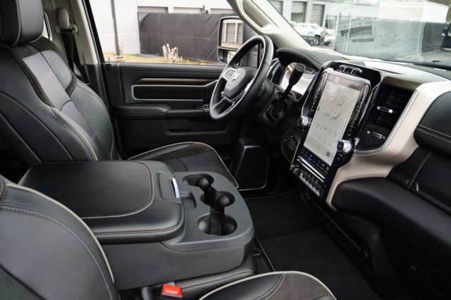 Used 2024 RAM 5500 Laramie image 48