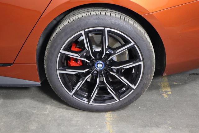 Used 2023 BMW i4 eDrive40 w/ M Sport Package RWD image 47
