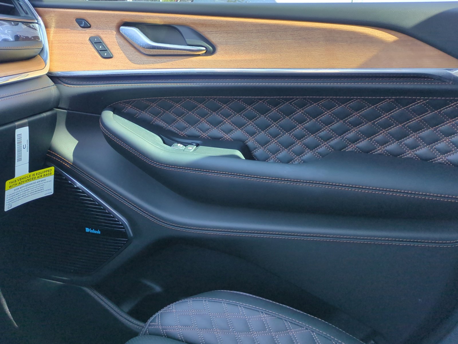 New 2025 Jeep Grand Cherokee L Summit image 16