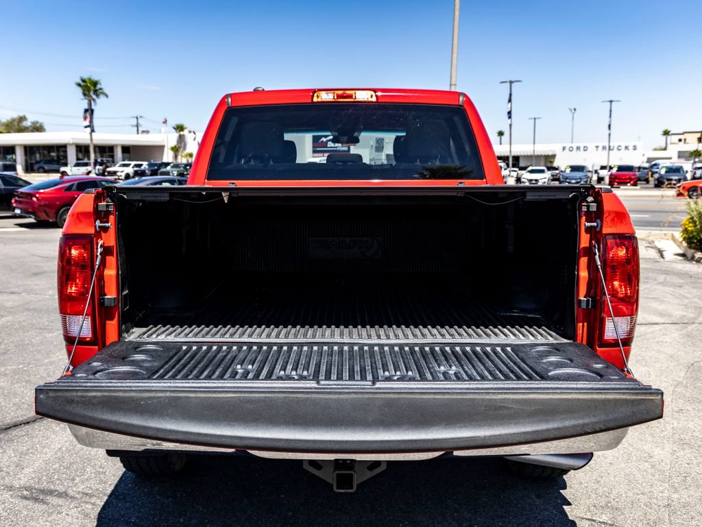 Used 2021 RAM 1500 Classic SLT AWD/4WD image 26
