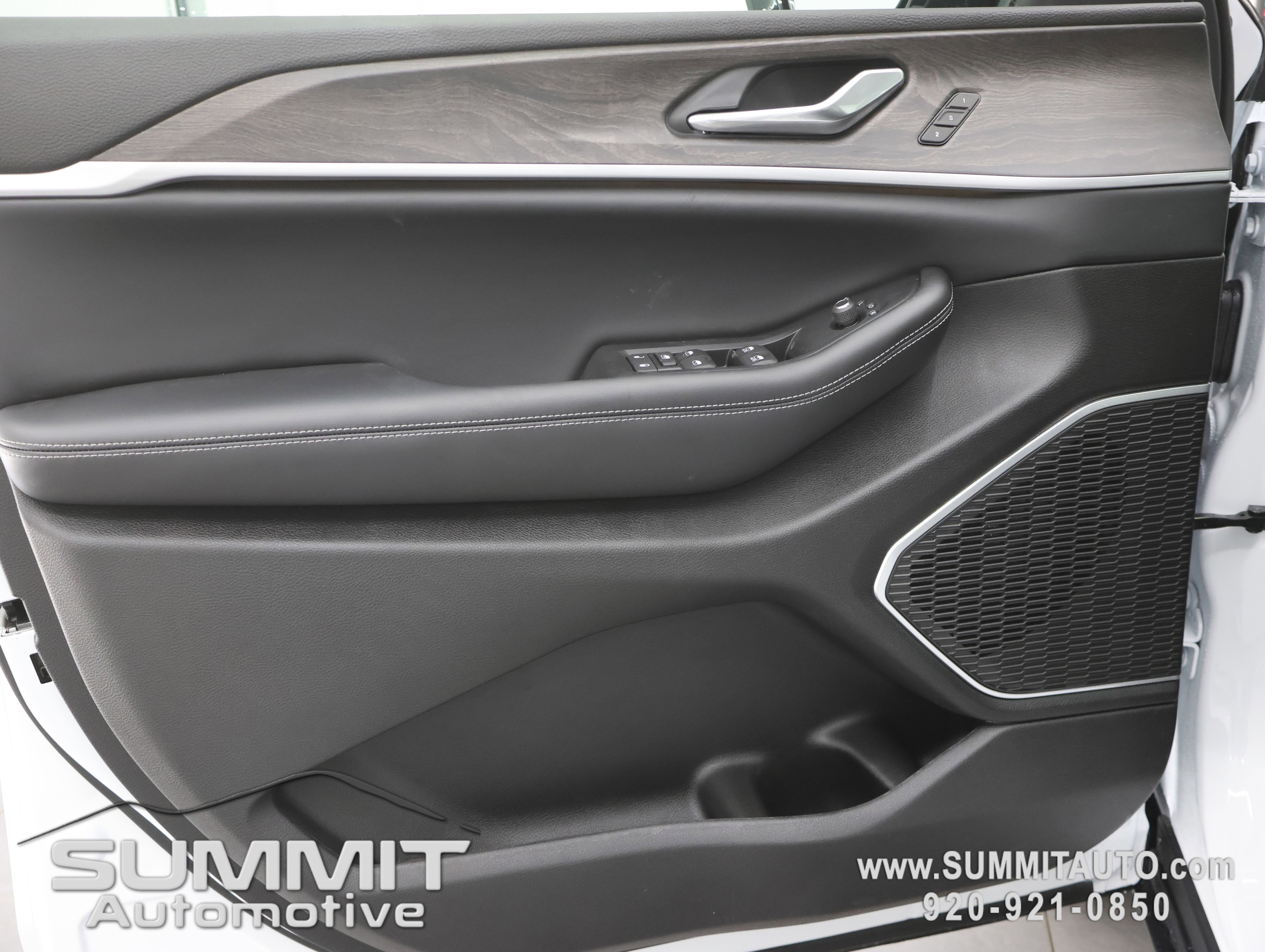 New 2026 Jeep Grand Cherokee L Limited image 44