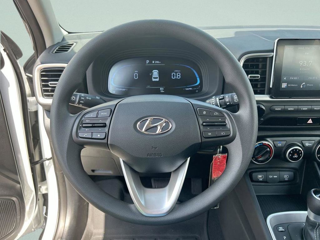 New 2026 Hyundai Venue SE image 31