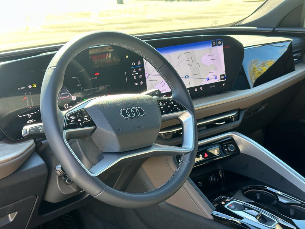 Certified 2025 Audi Q5 Premium w/ Convenience Package AWD/4WD image 12