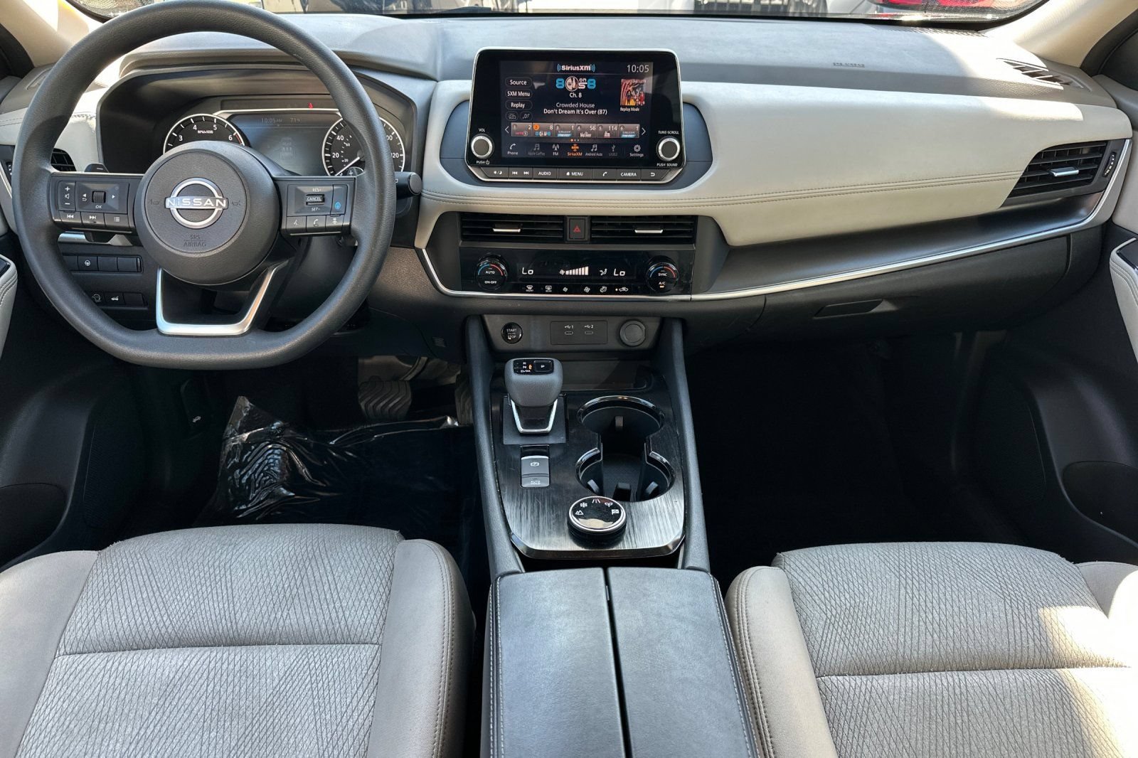 Used 2024 Nissan Rogue SV AWD/4WD image 17