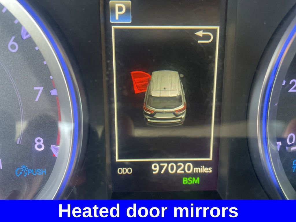 Used 2019 Toyota Highlander XLE image 19