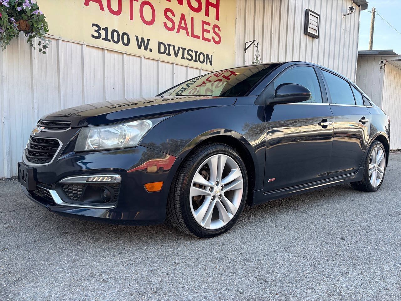 Used 2015 Chevrolet Cruze LTZ w/ Sun, Sound and Sport Package FWD image 3