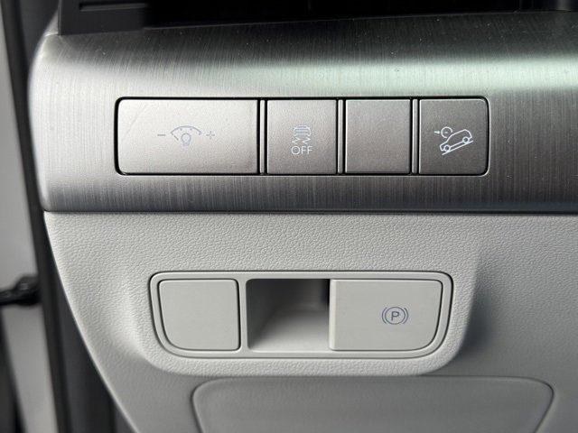 Used 2024 Hyundai Kona SEL w/ Convenience Package image 22