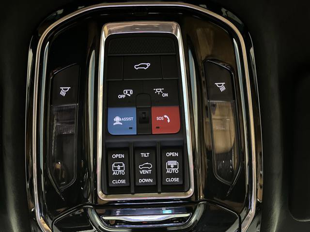 Used 2023 Jeep Grand Cherokee L Summit image 28