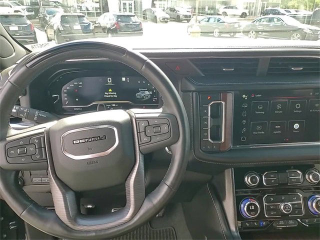 Used 2023 GMC Yukon XL Denali Ultimate image 22