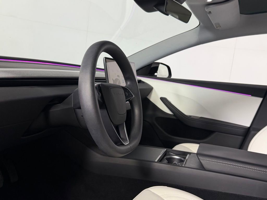 Used 2025 Tesla Model 3 Long Range image 24