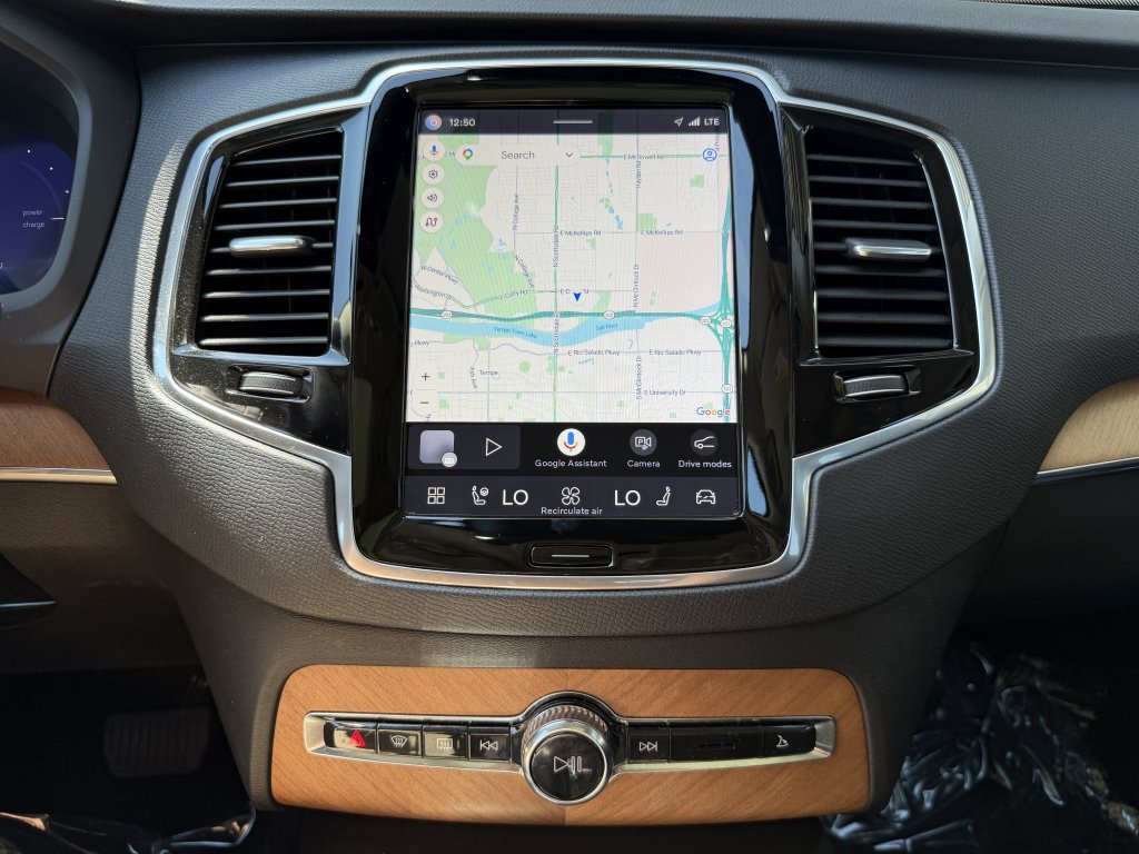Used 2024 Volvo XC90 T8 Plus w/ Protection Package Premier AWD/4WD image 21