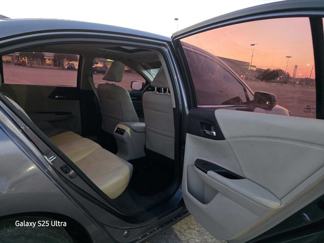 Used 2015 Honda Accord EX-L image 21