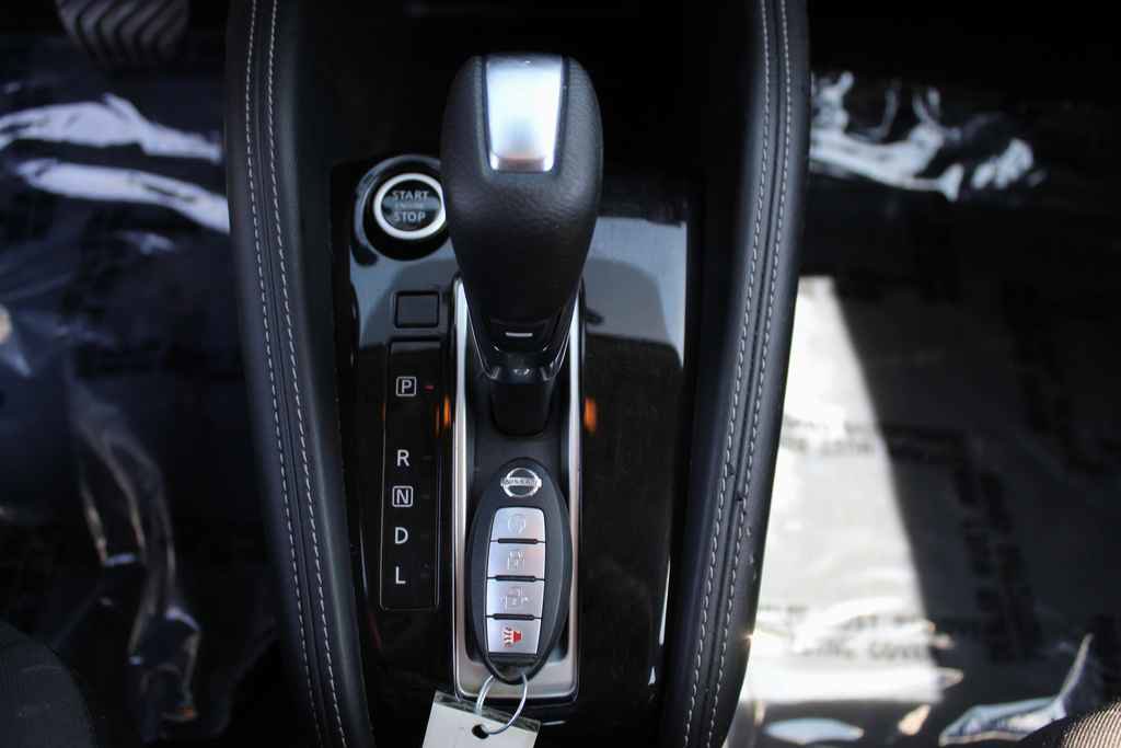 Used 2020 Nissan Kicks SV FWD image 21